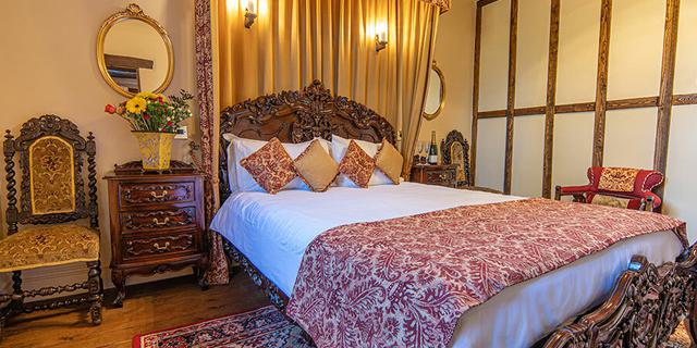 Dovedale Cottages 16 SUBTLE BLUR FULL RES 1248190294