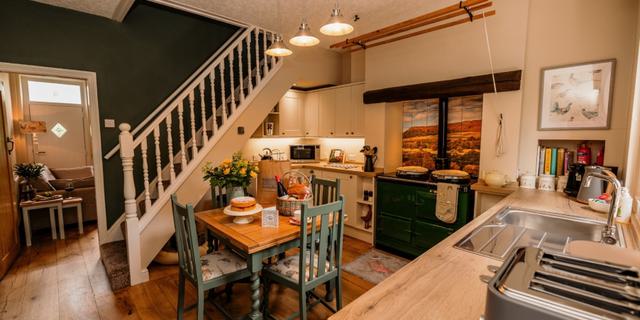 Georges Cottage NEW