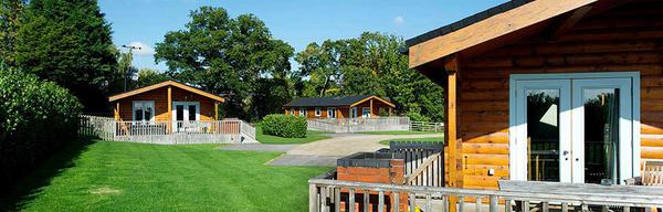 Oaklands Country Lodges main 1220 x 620 821761518