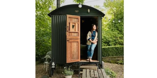 The Hut Eyam new