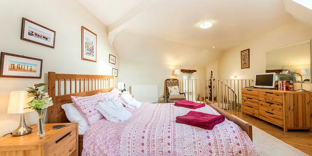 Tom s Barn and Douglas Barn DB bedroom 7 398874935