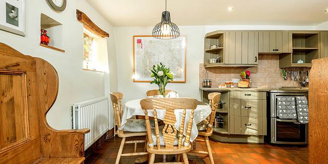 Tom s Barn and Douglas Barn TB kitchen 3 1809189255